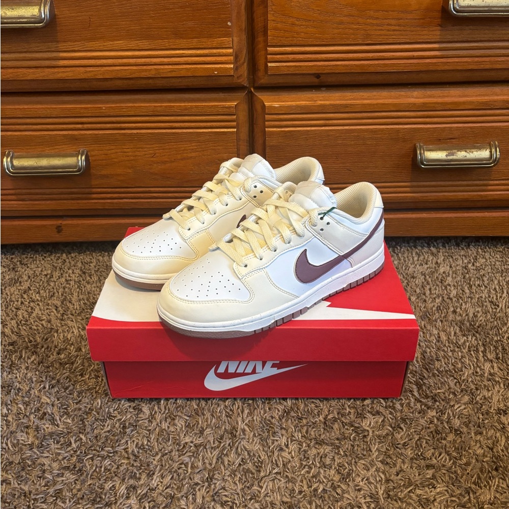 COPY - DEADSTOCK crème women’s nike dunks